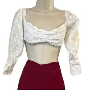 Boohoo White Cotton  Crop Top On/Off Shoulder Button‎ Cuffs Women’s Size 8 NWOT